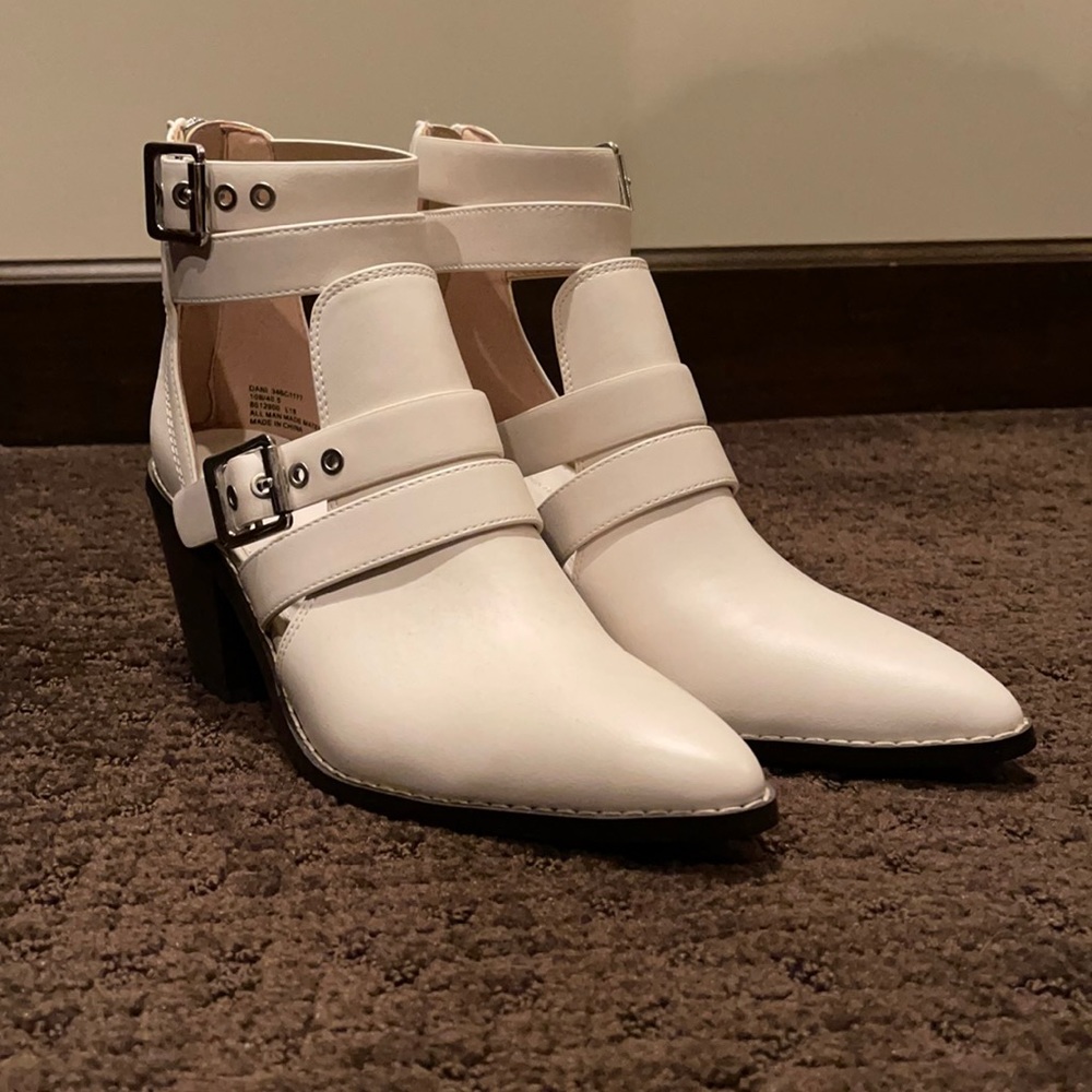 BCBG bootie
